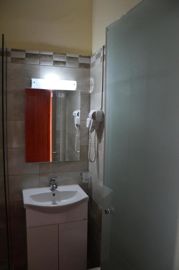מוראיטיקה Aggelos Family Hotel מראה חיצוני תמונה