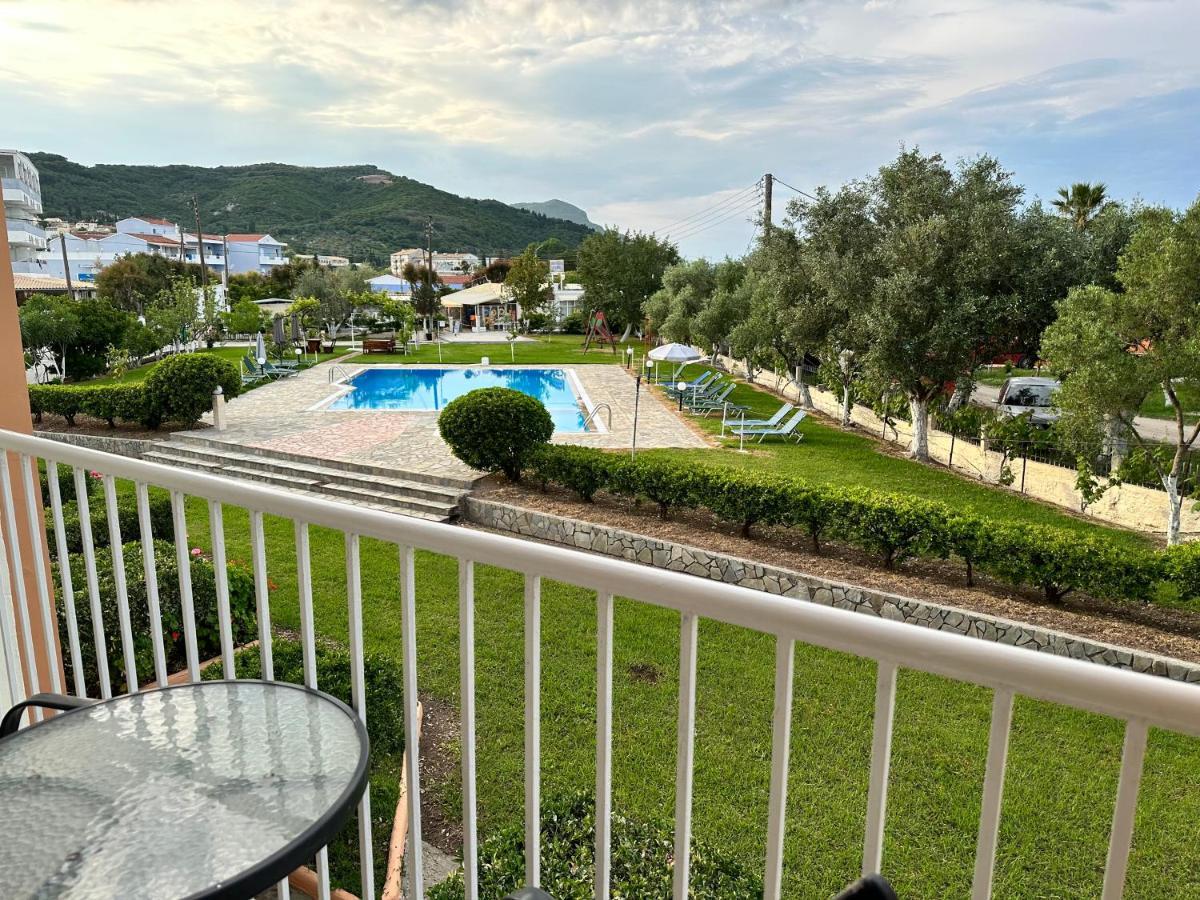 מוראיטיקה Aggelos Family Hotel מראה חיצוני תמונה
