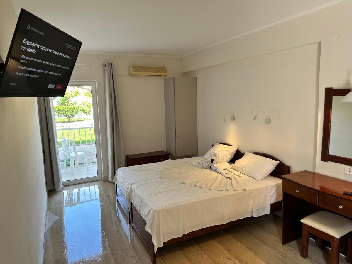 מוראיטיקה Aggelos Family Hotel מראה חיצוני תמונה