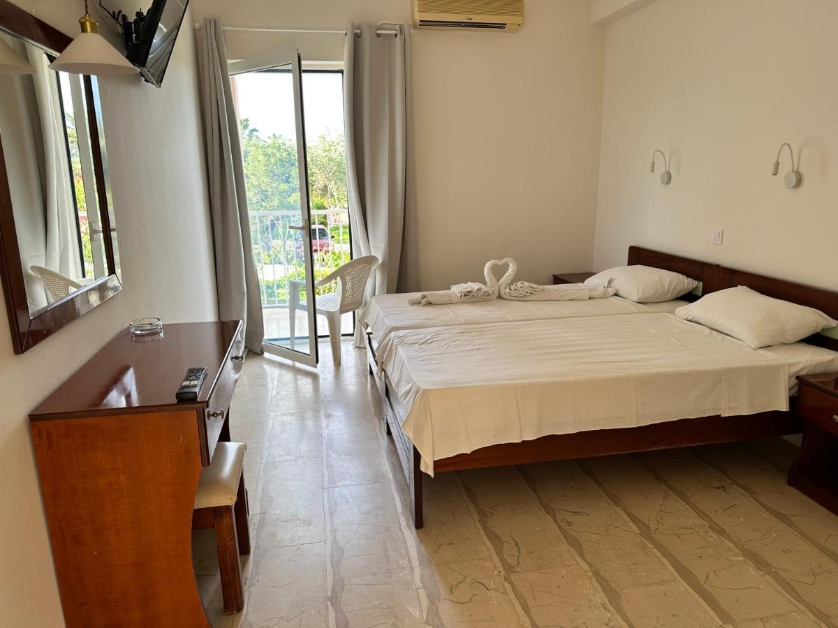 מוראיטיקה Aggelos Family Hotel מראה חיצוני תמונה