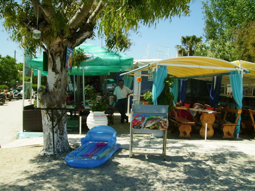 מוראיטיקה Aggelos Family Hotel מראה חיצוני תמונה