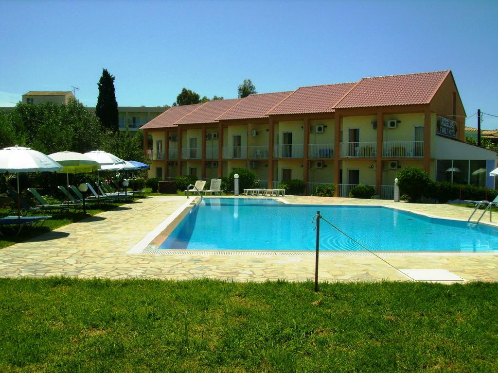 מוראיטיקה Aggelos Family Hotel מראה חיצוני תמונה