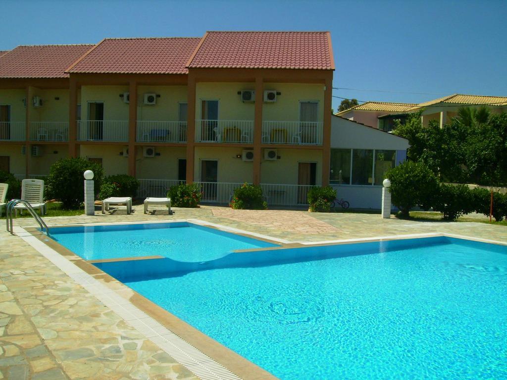 מוראיטיקה Aggelos Family Hotel מראה חיצוני תמונה