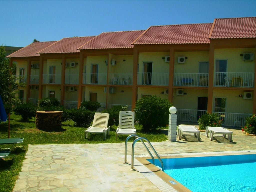מוראיטיקה Aggelos Family Hotel מראה חיצוני תמונה