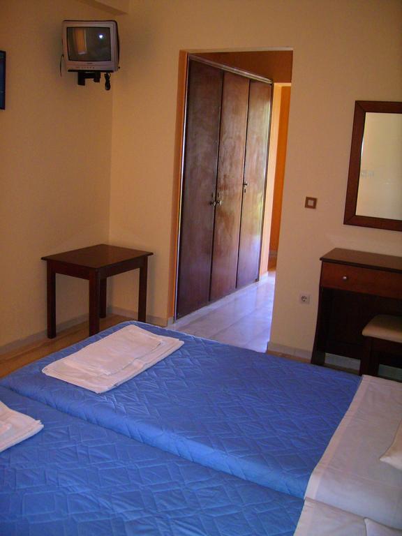 מוראיטיקה Aggelos Family Hotel מראה חיצוני תמונה