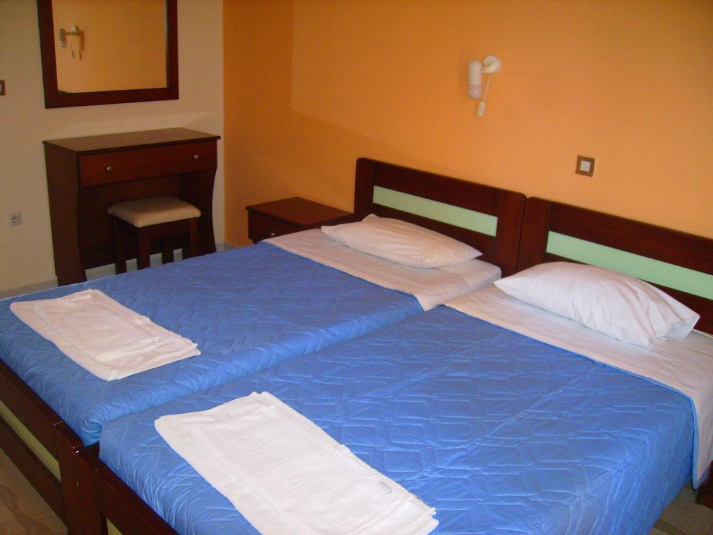 מוראיטיקה Aggelos Family Hotel מראה חיצוני תמונה
