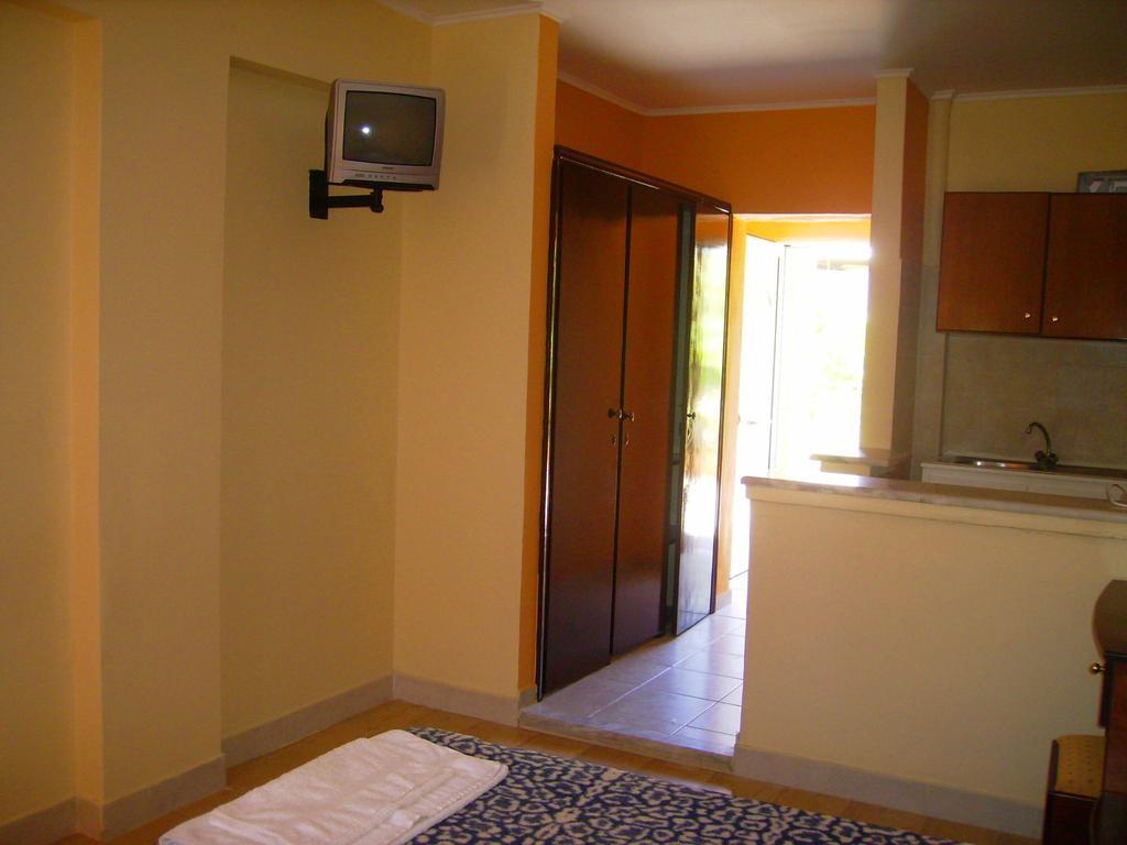 מוראיטיקה Aggelos Family Hotel מראה חיצוני תמונה