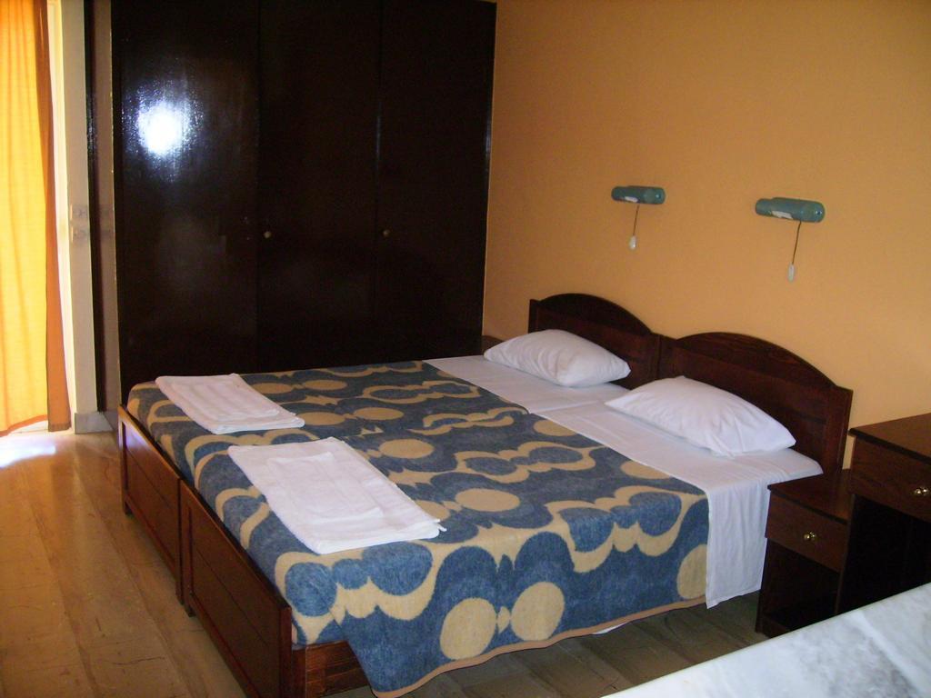 מוראיטיקה Aggelos Family Hotel מראה חיצוני תמונה